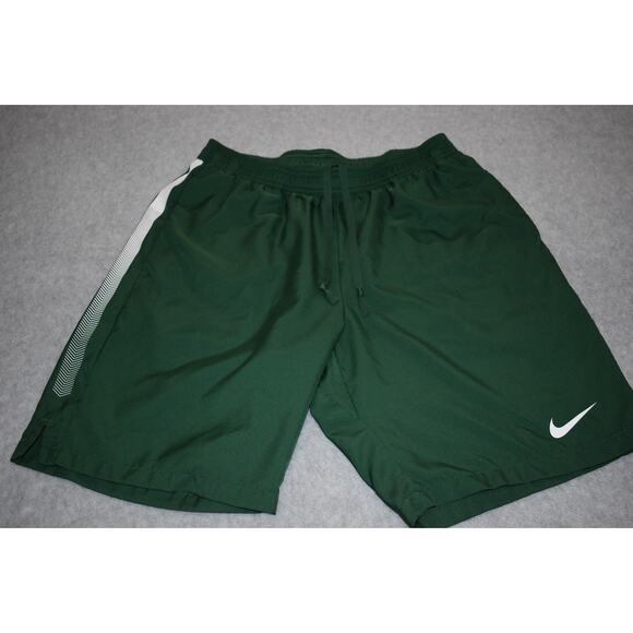 Nike Gym Shorts Mens Size Medium Green W Pockets Performance Dri-Fit 8" Inseam - Picture 1 of 5